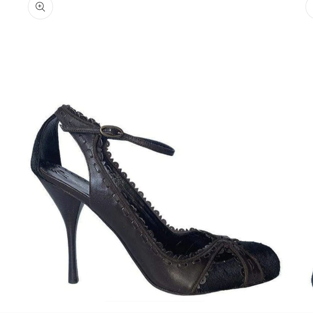 BCBGMaxAzria Caldea Leather Pump